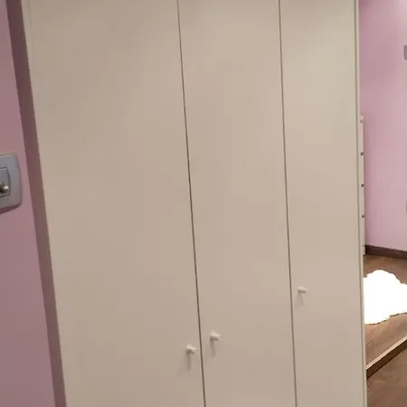 Right Place To * Belgrade